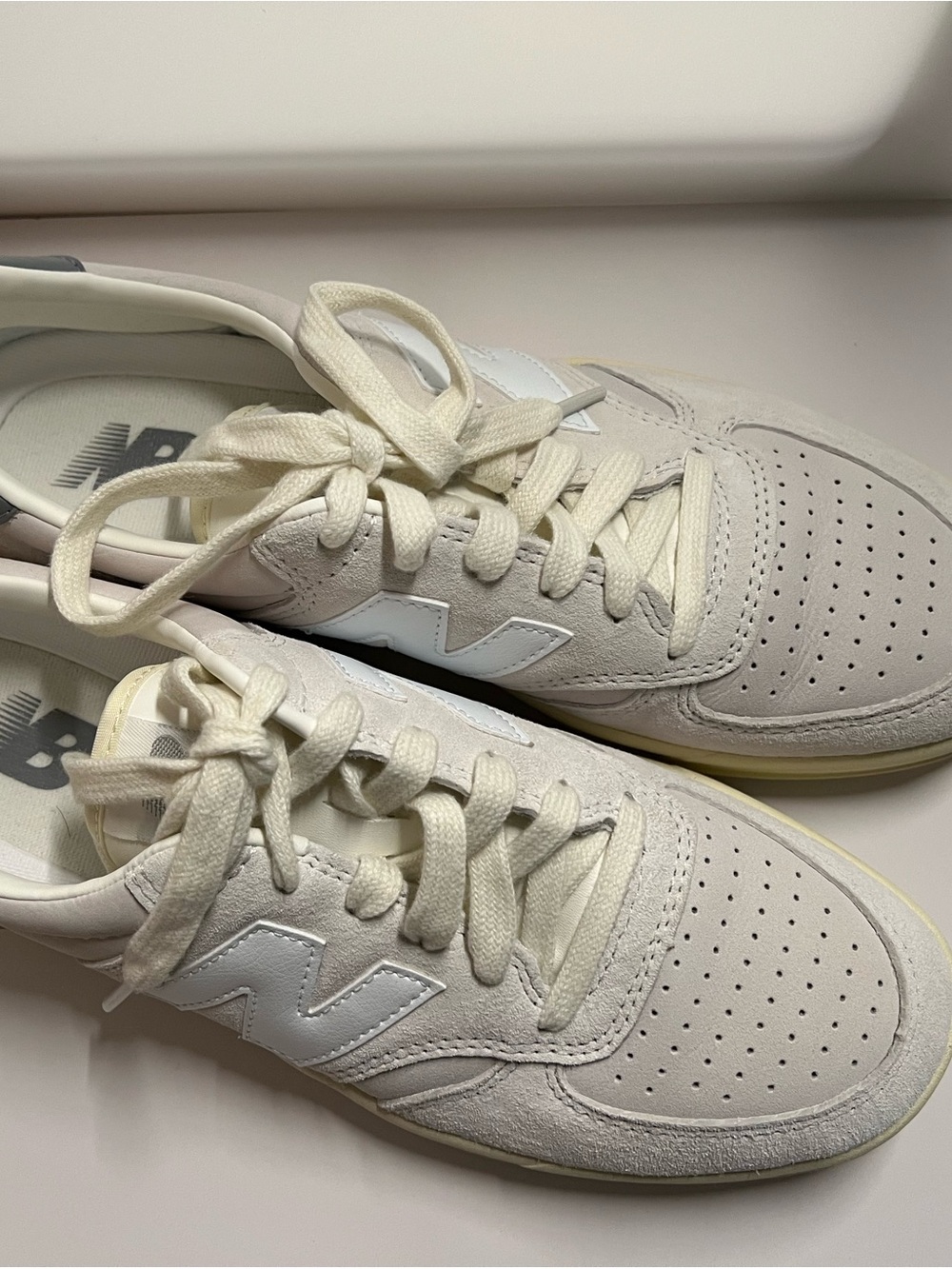 New Balance T500 Grey Low-Top Sneakers - Picture 7 of 15